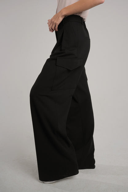 Black Hybrid Cargo Trousers with Loose Cut and Lycra Fabric, Featuring Pocket Details